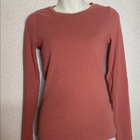 J. Crew Coral Long Sleeve Fitted Tee - Picture 1 of 4